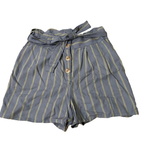 Francesca's Collections Pants - Harpers Heritage Stripped Front Tie Short